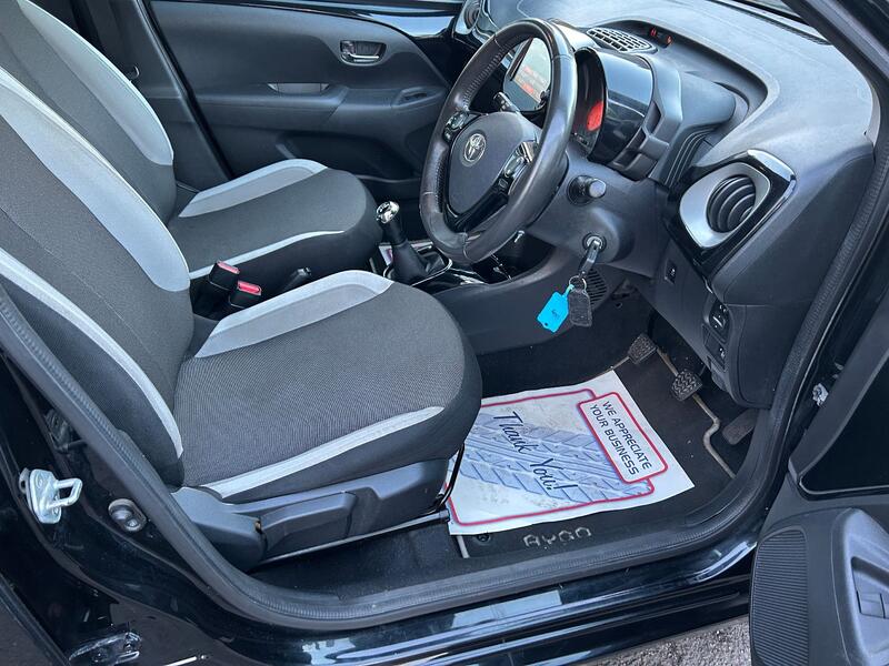 TOYOTA AYGO