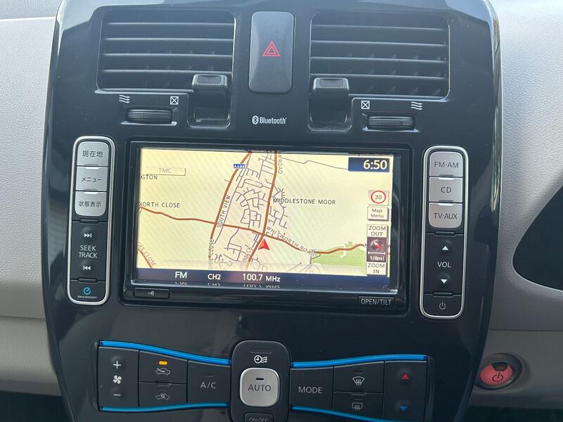NISSAN LEAF